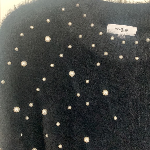NWT black sweater - Picture 3 of 5